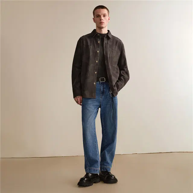 佐丹奴 水波纹复古水洗破骨猫须磨白中腰弯刀裤牛仔裤 男款