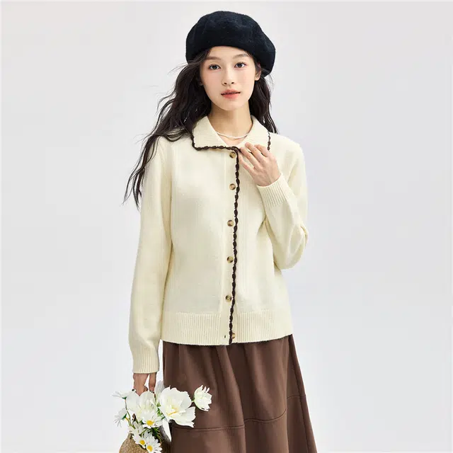 佐丹奴 软糯甜美撞色手勾线翻领单排扣开衫长袖针织衫 女款 奶油白