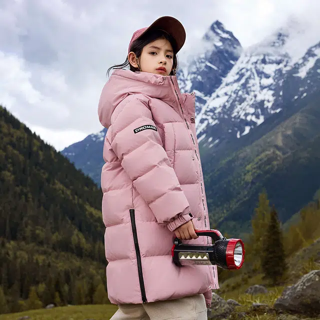 雅鹿羽绒服 轻盈保暖时尚柔软简约 青少年