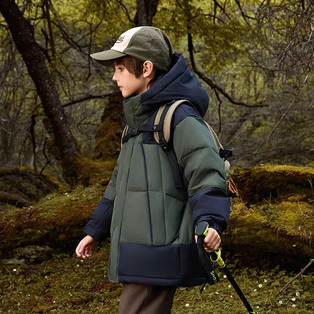 雅鹿 连帽舒适亲肤柔软羽绒服 青少年