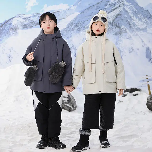 雅鹿 舒适连帽柔软百搭羽绒服 青少年