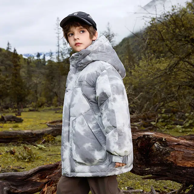 雅鹿羽绒服 柔软连帽舒适百搭 青少年