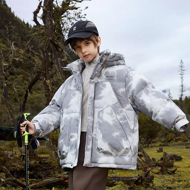 雅鹿羽绒服 柔软连帽舒适百搭 青少年