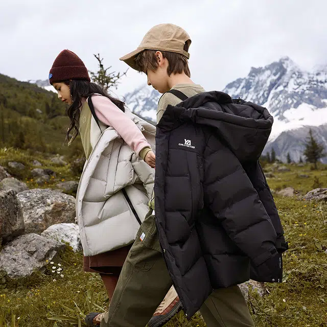 雅鹿羽绒服 轻盈保暖时尚柔软简约 青少年