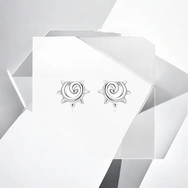 925