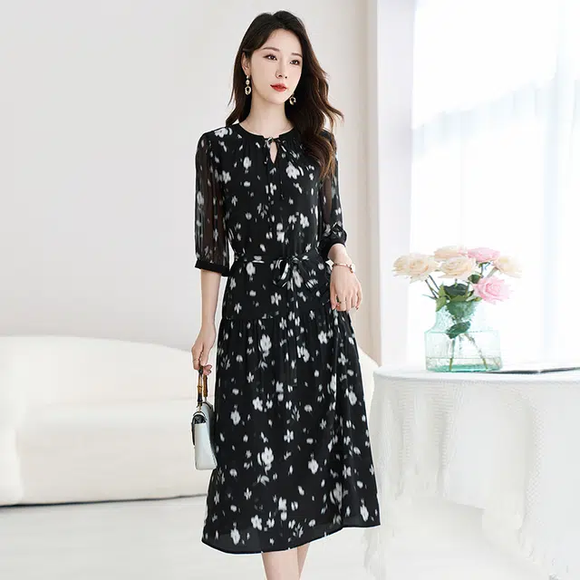 水墨佳人 休闲时尚简约短袖连衣裙 女款