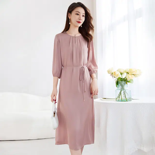 水墨佳人 纯色适中合身圆领短袖连衣裙 女款