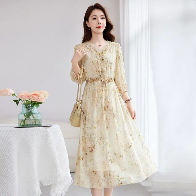 水墨佳人 桑蚕丝高端减龄轻奢碎花优雅气质通勤中长短袖连衣裙 女款