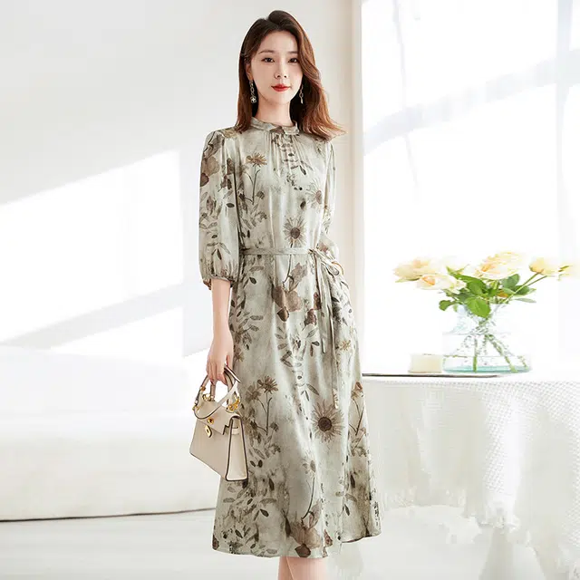 水墨佳人 植物花卉合身适中圆领短袖连衣裙 女款 弥花集语