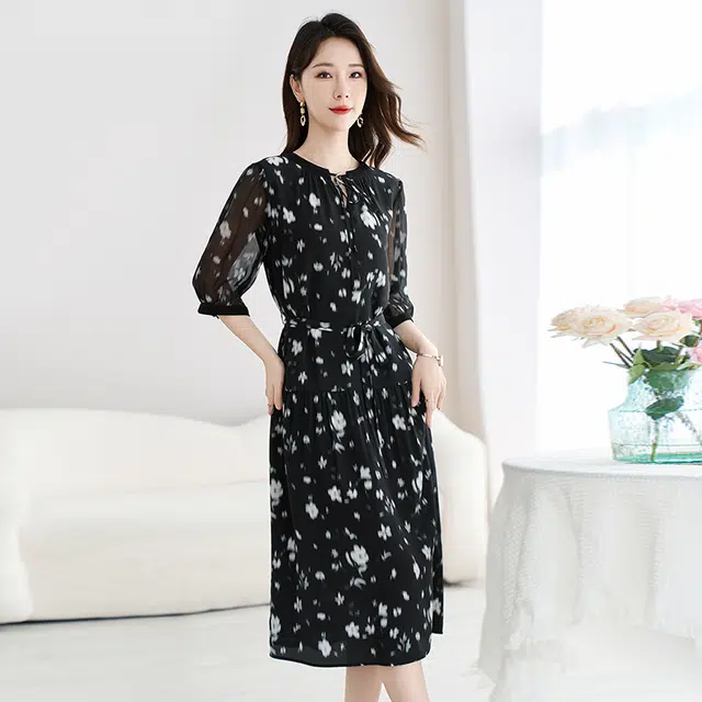 水墨佳人 休闲时尚简约短袖连衣裙 女款