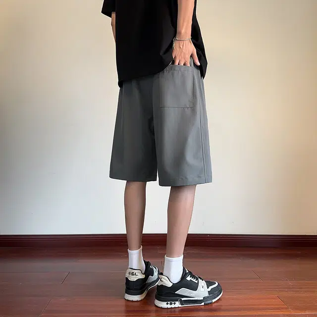 快鱼 薄款美式复古经典基础款微弹纯色垂感篮球运动宽松舒适亲肤凉感直筒宽松通勤百搭五分休闲短裤 男女同款