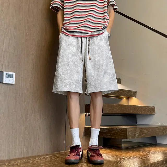 快鱼 薄款美式复古高街简约纯色百搭脏脏裤纹理设计宽松中腰直筒舒适松紧系带日常运动通勤潮流五分休闲短裤 男女同款