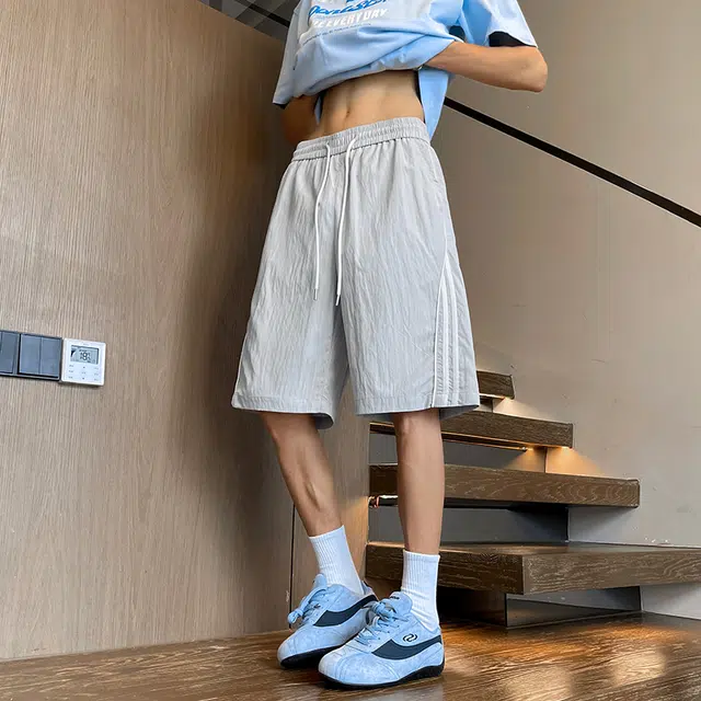 快鱼 薄款冰感美式基础款条纹纯色潮牌宽松冰丝透气速干舒适宽松亲肤户外运动训练跑步裤中腰系带五分休闲短裤 男女同款