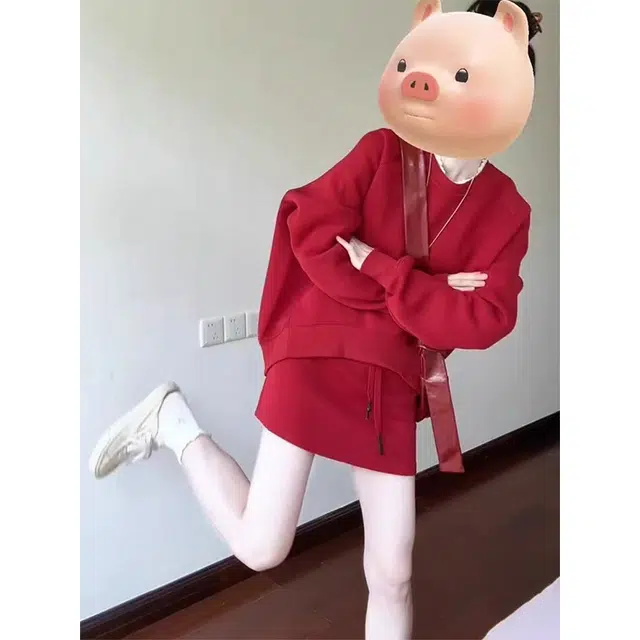 梨九九 高级感卫衣春秋欧货复古休闲半身裙两件套宽松减龄裙装套装 女款