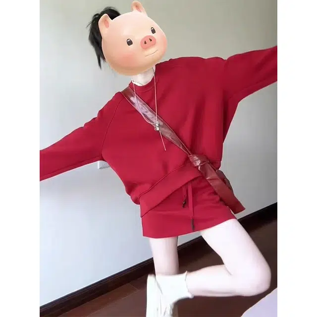 梨九九 高级感卫衣春秋欧货复古休闲半身裙两件套宽松减龄裙装套装 女款