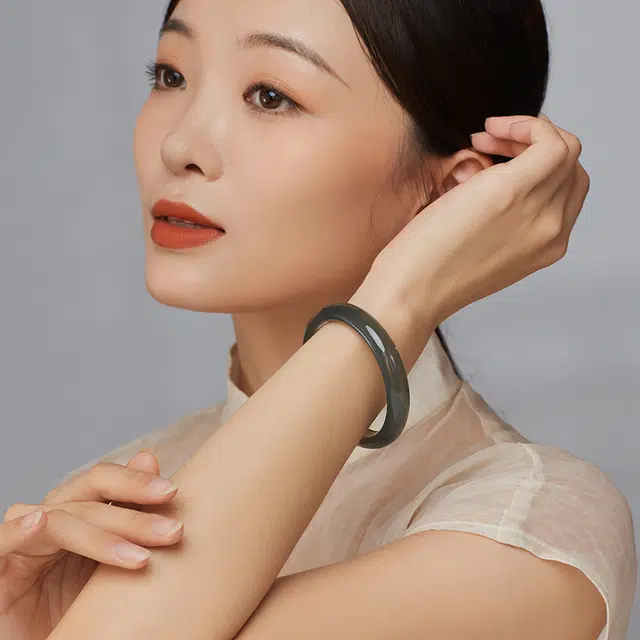 老凤祥 青山黛玉镯 新中式国潮古风美人镯 清冷优雅 汉服旗袍 玉髓 玉石手镯 女款