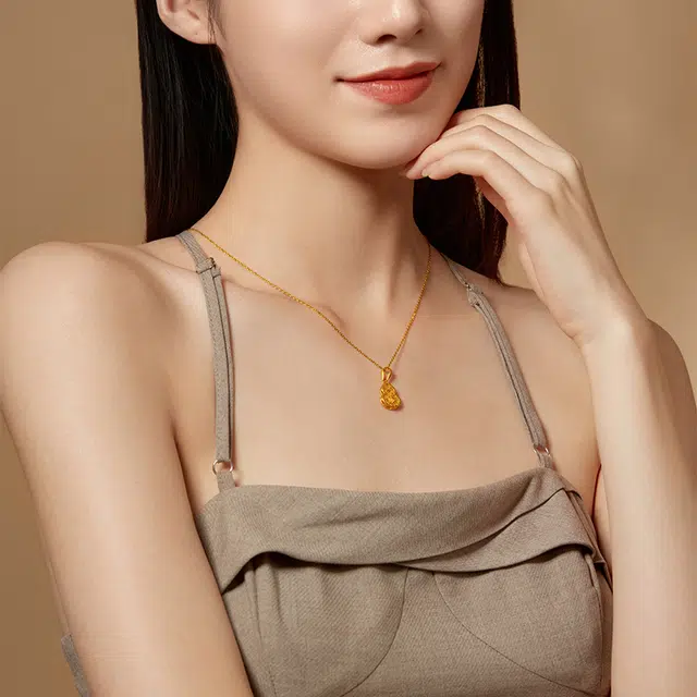 老凤祥 镂空浪纹葫芦吊坠 足金 按克计价 黄金项链 女款