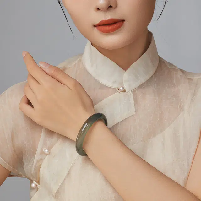 老凤祥 青山黛玉镯 新中式国潮古风美人镯 清冷优雅 汉服旗袍 玉髓 玉石手镯 女款
