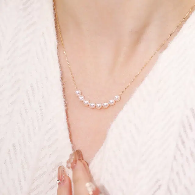 Akoya 18K