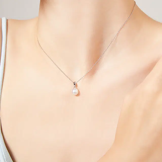 akoya 18K