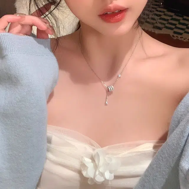 S925