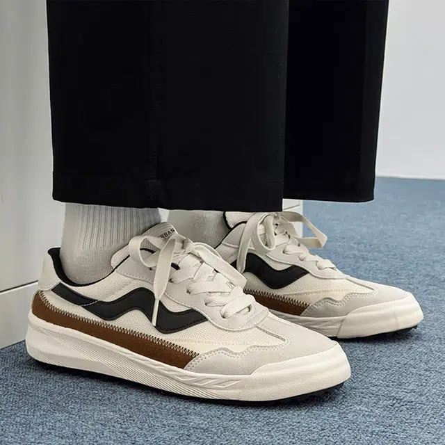 URBAN AUTHENTIC