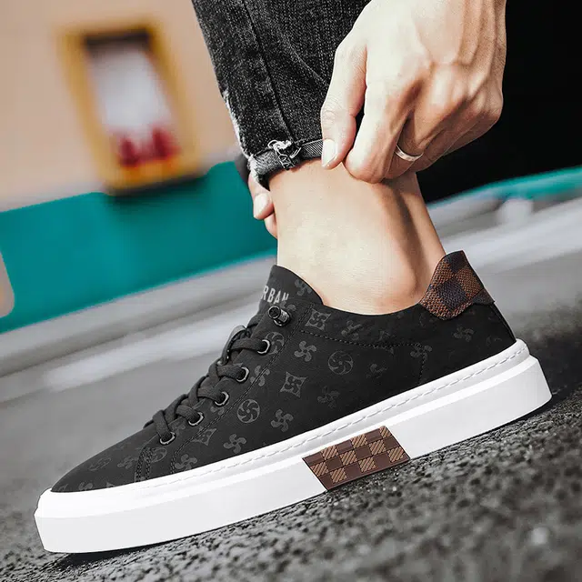URBAN AUTHENTIC