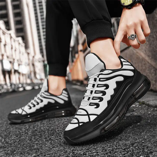 URBAN AUTHENTIC
