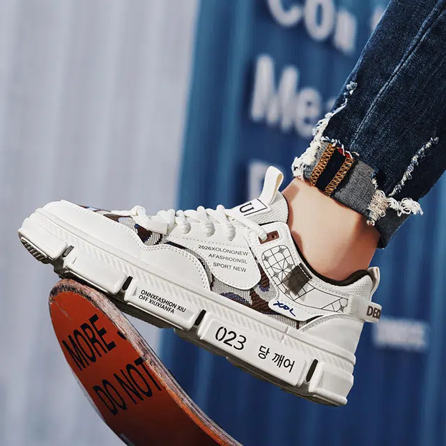 URBAN AUTHENTIC