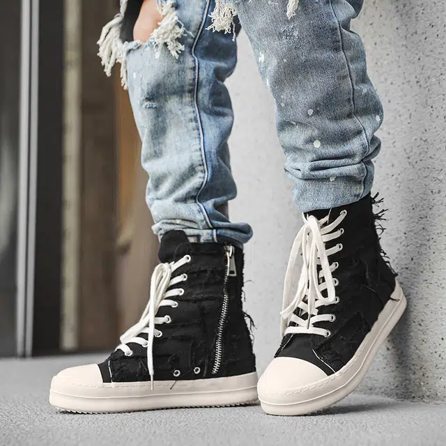 URBAN AUTHENTIC