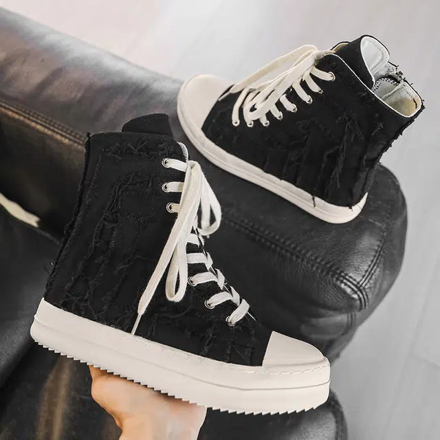 URBAN AUTHENTIC