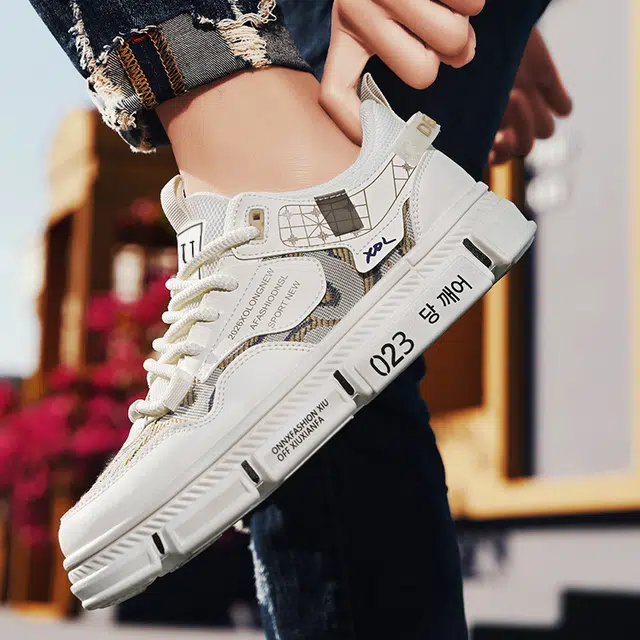 URBAN AUTHENTIC