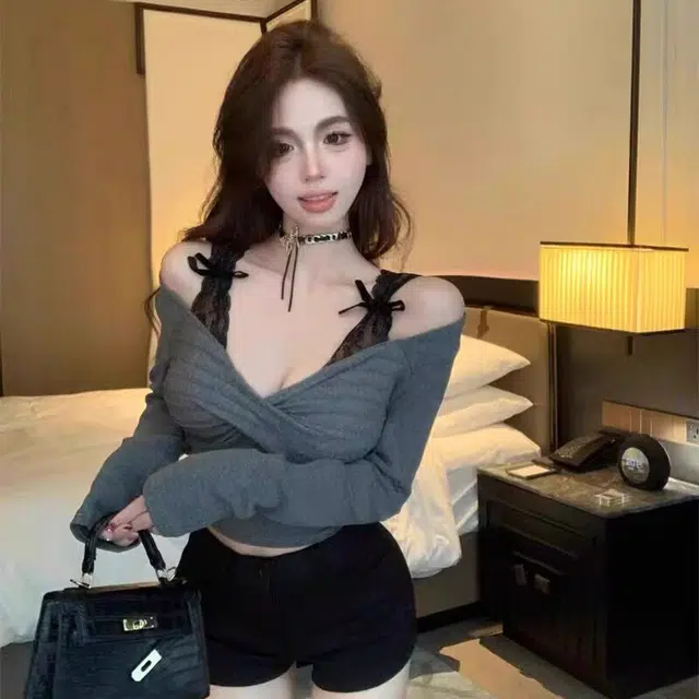 依钗 绝美设计感假两件时尚长袖内搭针织衫 女款
