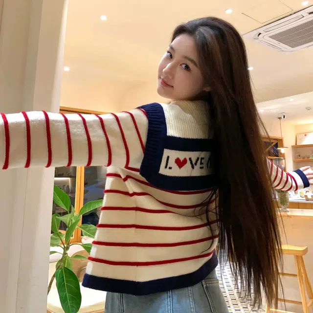 涂诗菲 海军领条纹设计感上衣针织开衫 女款 红色