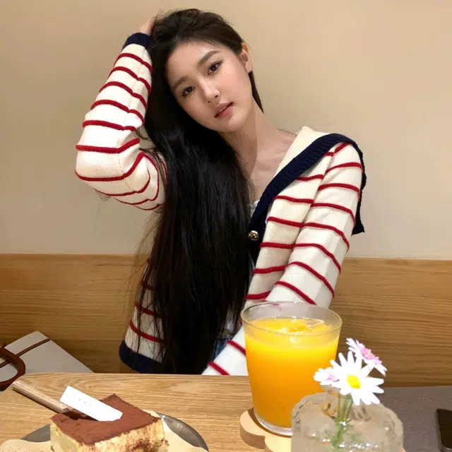涂诗菲 海军领条纹设计感上衣针织开衫 女款 红色