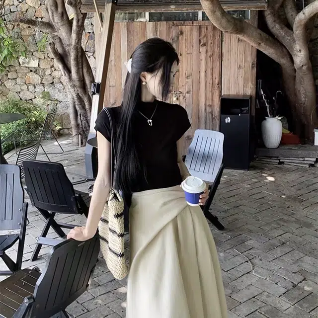 依钗 多风格融合的短袖上衣与半身裙夏季时尚穿搭裙装套装 女款
