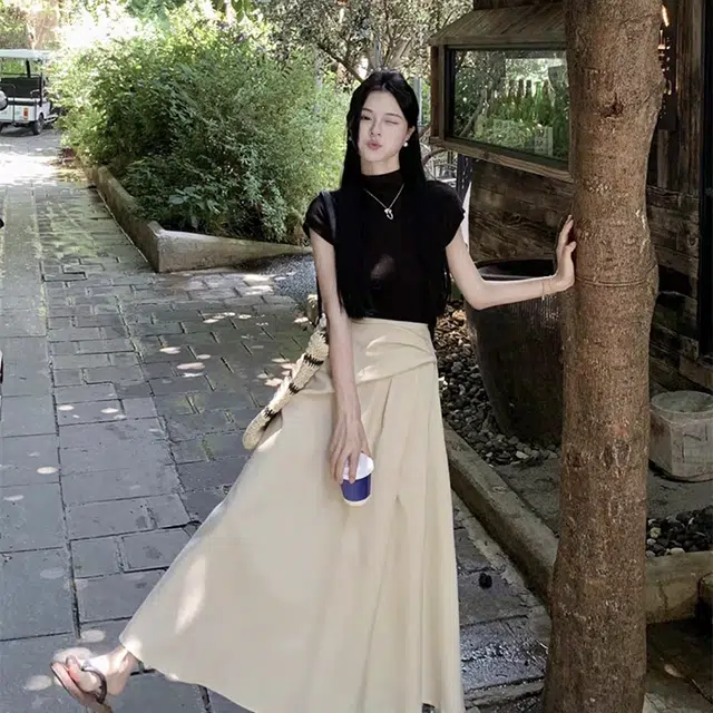 依钗 多风格融合的短袖上衣与半身裙夏季时尚穿搭裙装套装 女款