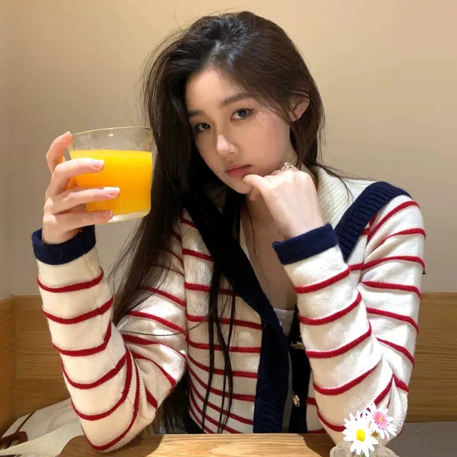 涂诗菲 海军领条纹设计感上衣针织开衫 女款 红色