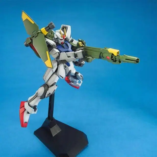 BANDAI MG GAT-X105