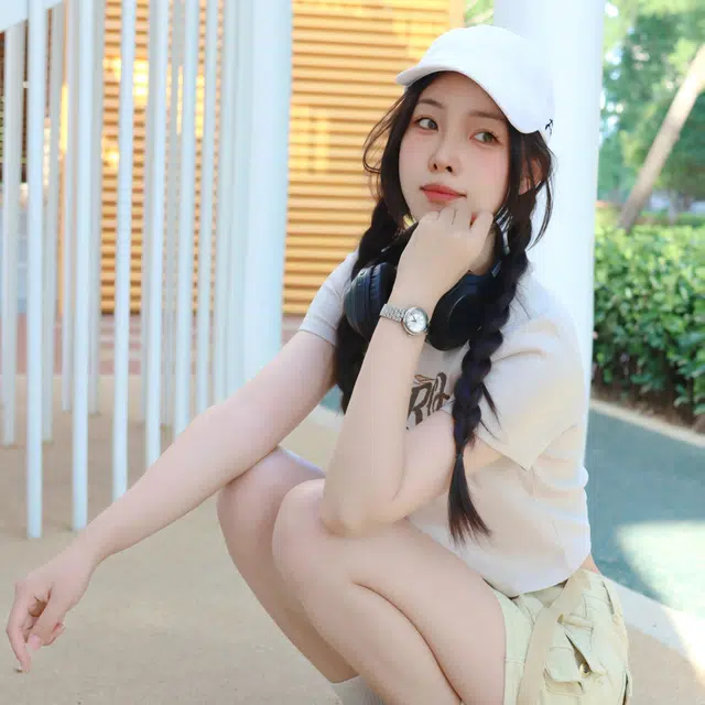 卡碧梵 小美人系列 罗马刻度日期显示日常百搭 石英机芯 钢表带 国表 女表 白色表盘 防水