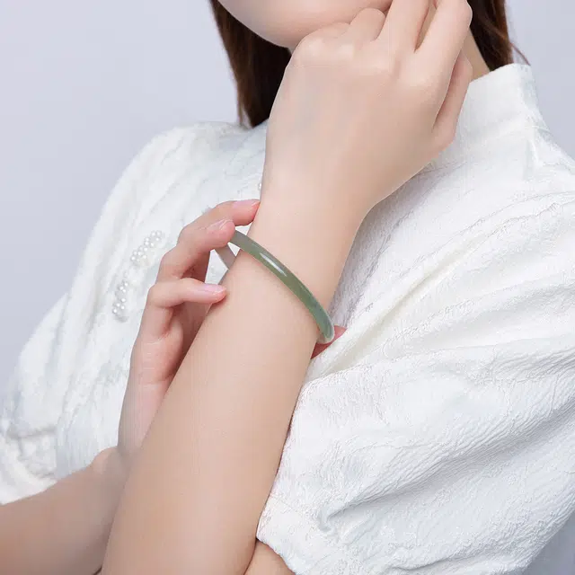 赛菲尔 国潮古风镯新中式半山半水细条叮当镯 玉髓 玉石手镯 女款