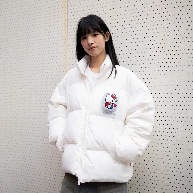 WHOOSIS x HELLO KITTY