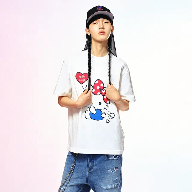 WHOOSIS HELLO KITTY T