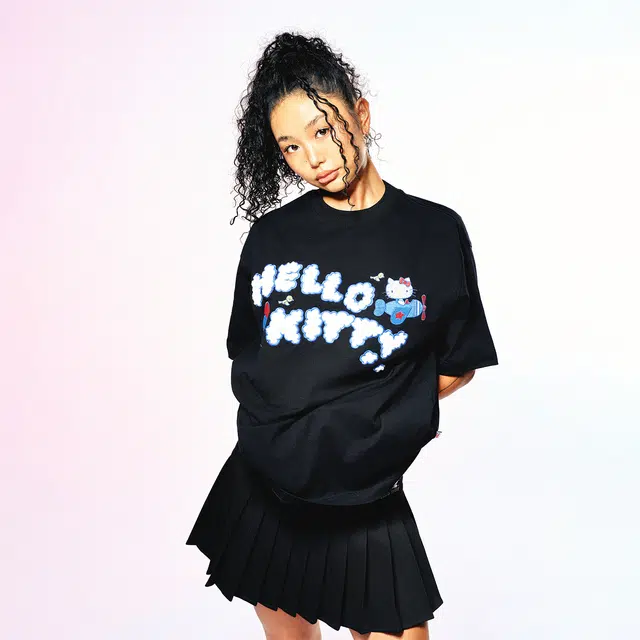 WHOOSIS HELLO KITTY T