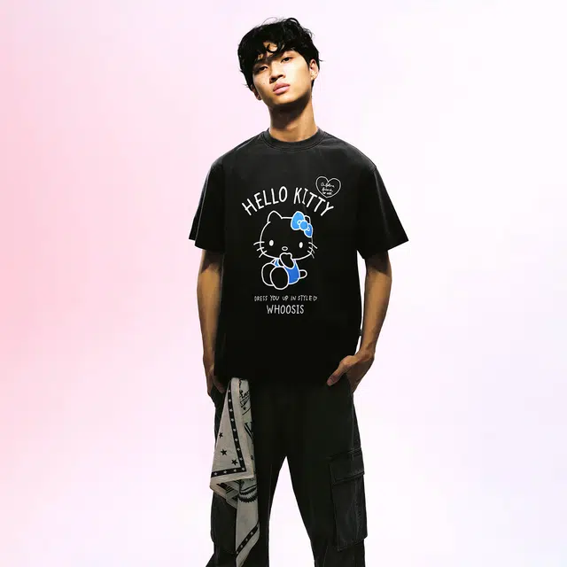 WHOOSIS HELLO KITTY T