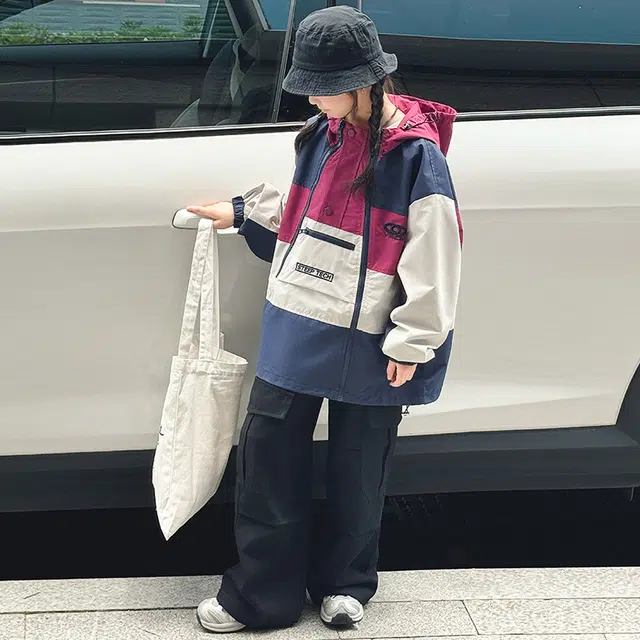 木木屋 连帽洋气字母拼接舒适落肩长袖夹克外套 图片色青少年