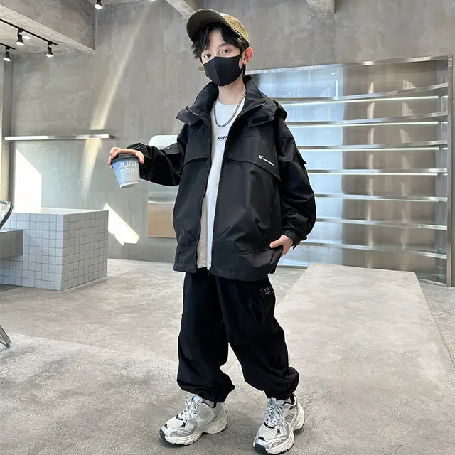 木木屋 亲肤字母舒适柔软轻盈夹克外套青少年