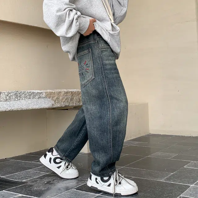 木木屋 柔软舒适轻盈亲肤牛仔裤 青少年 蓝灰色