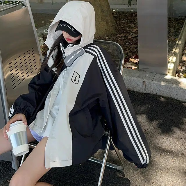 木木屋 时尚洋气拼色连帽字母条纹印花长袖夹克外套青少年