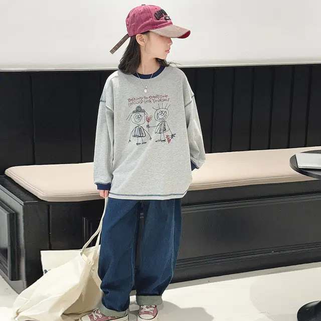 木木屋 舒适亲肤简约圆领落肩长袖卫衣青少年